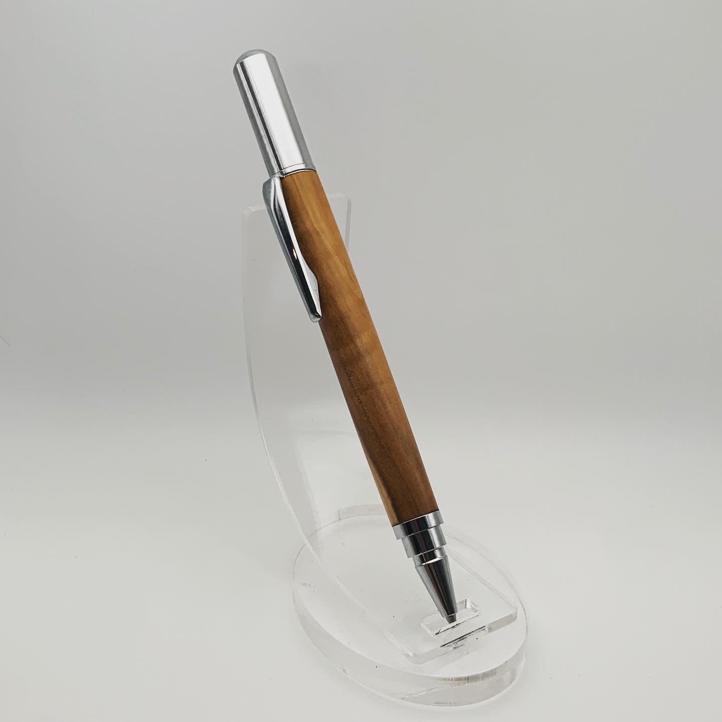 Applewood Rollester Pen