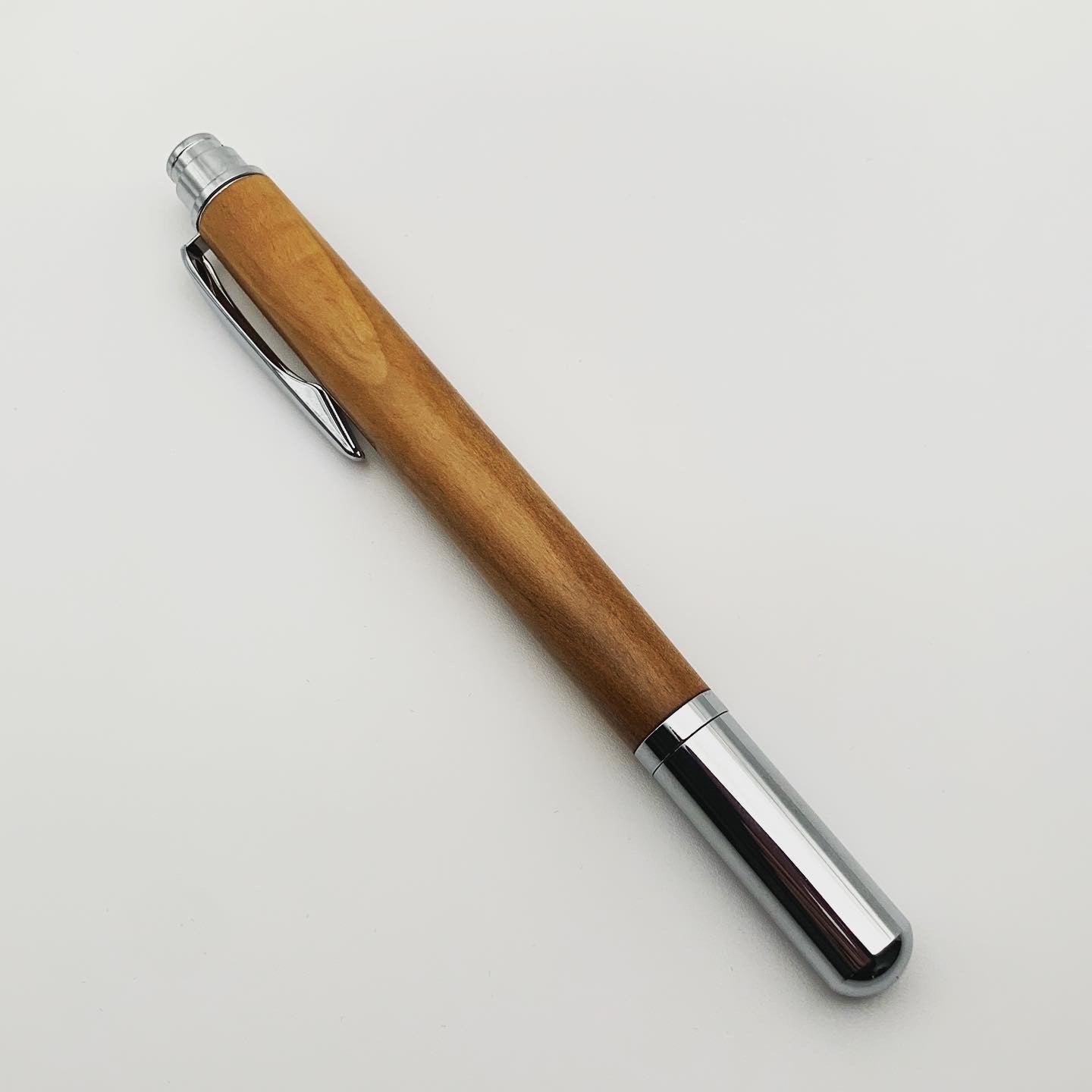 Applewood Rollester Pen