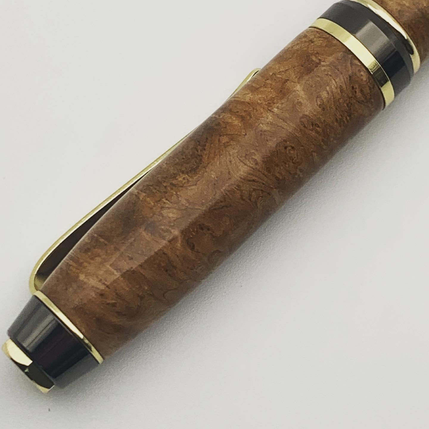 Sindora Burl Cigar Pen