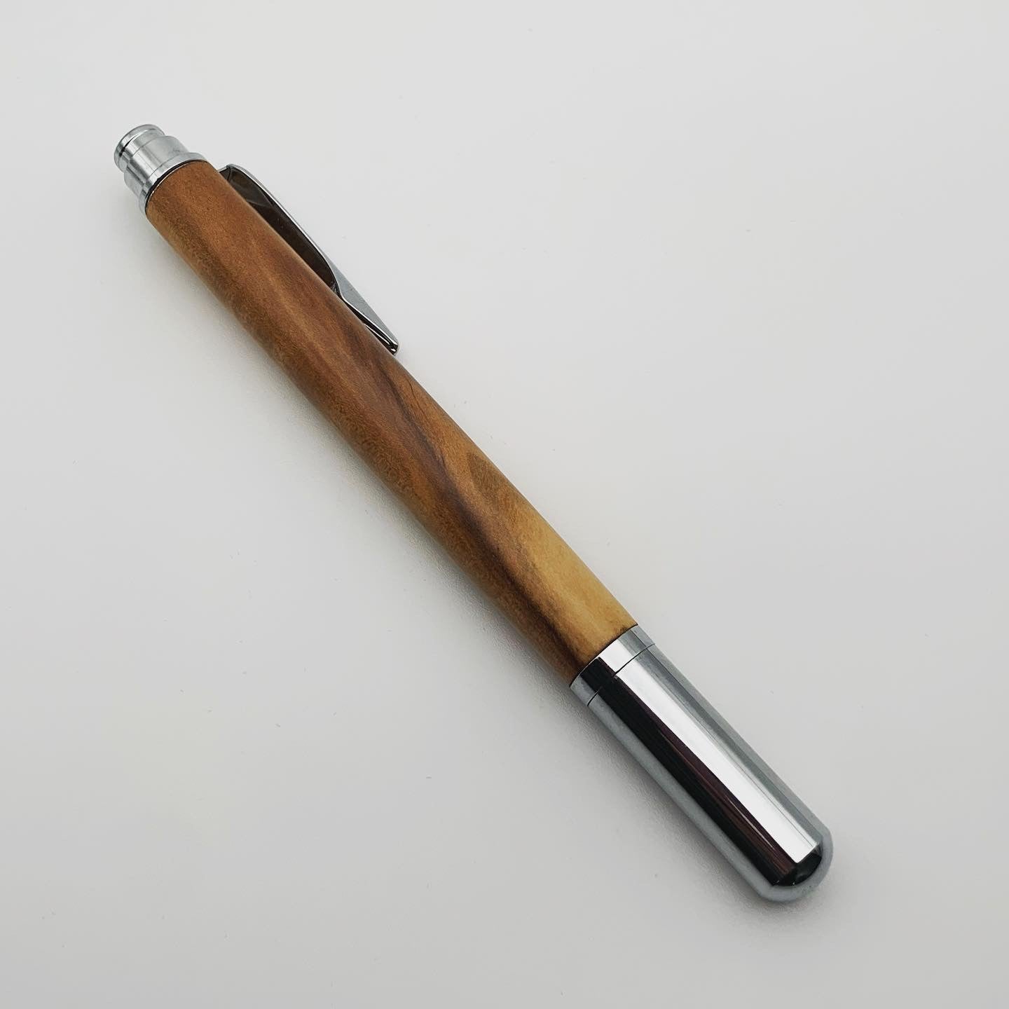 Applewood Rollester Pen